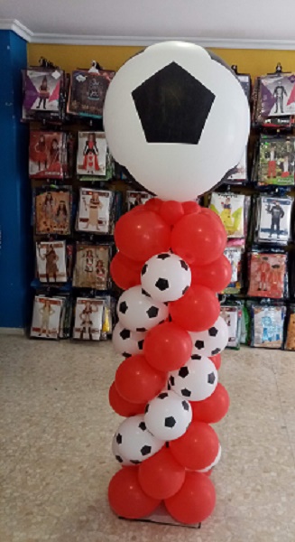 Columnas de globos con temática de fútbol